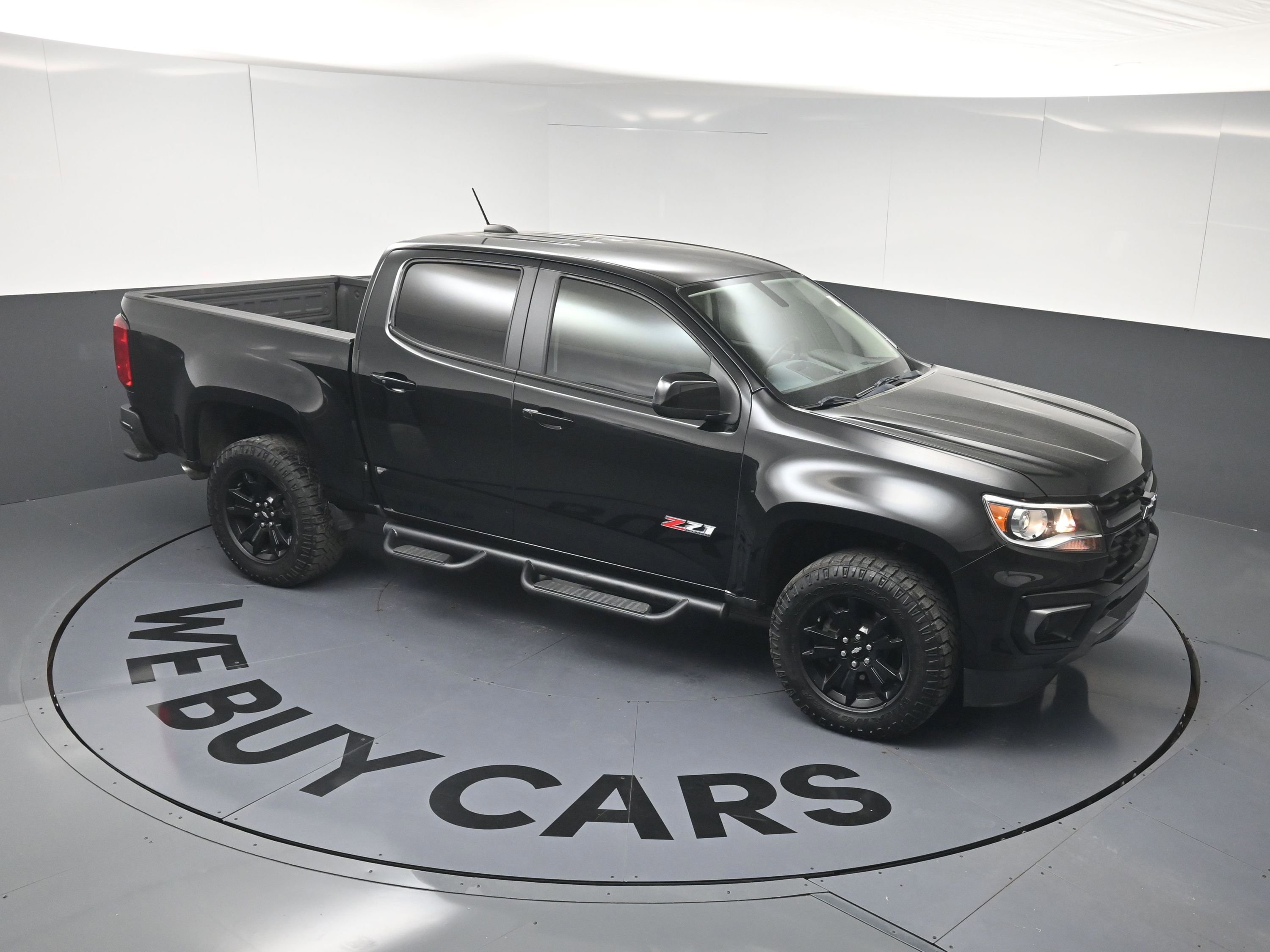Used 2022 Chevrolet Colorado Z71 w/ Z71 Midnight Edition image 32
