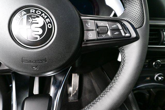 New 2025 Alfa Romeo Stelvio Sprint w/ Convenience Package AWD/4WD image 11
