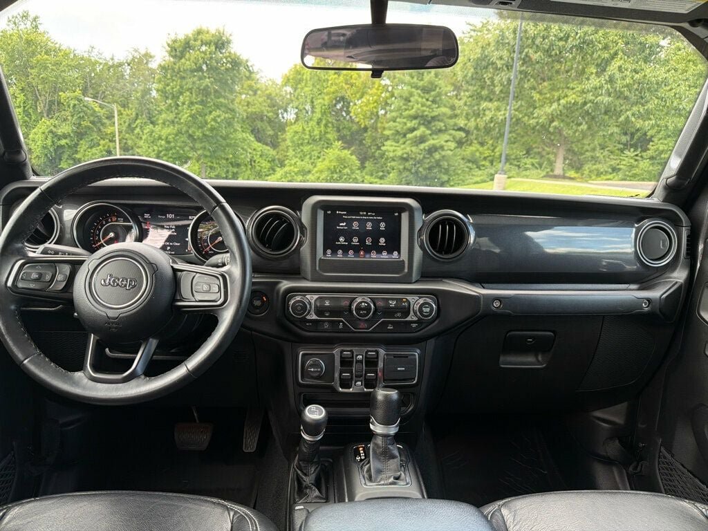 Used 2022 Jeep Gladiator Sport AWD/4WD image 12