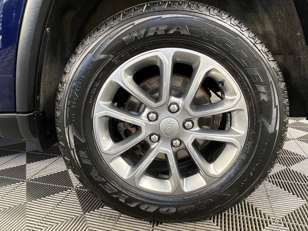 Used 2015 Jeep Grand Cherokee Limited AWD/4WD image 14