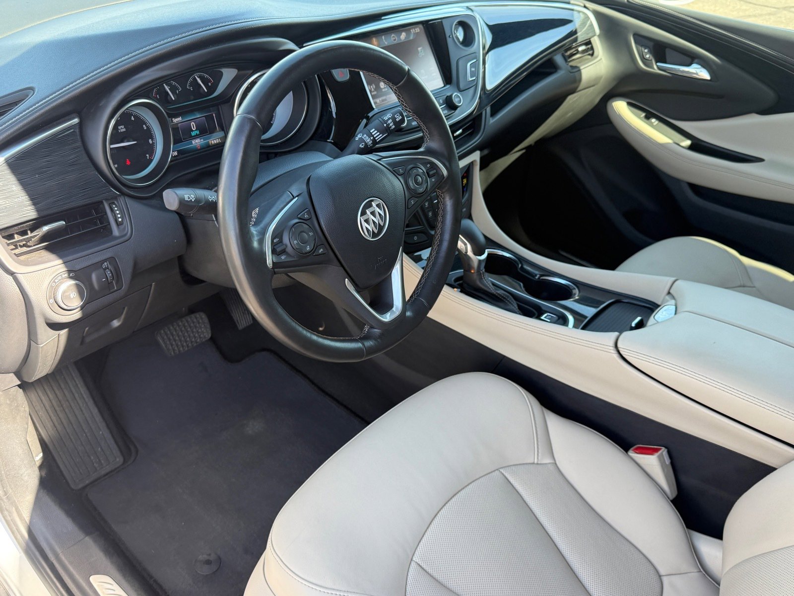 Used 2018 Buick Envision Essence image 10