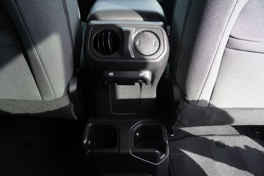 Certified 2025 Jeep Wrangler Unlimited Sport AWD/4WD image 38