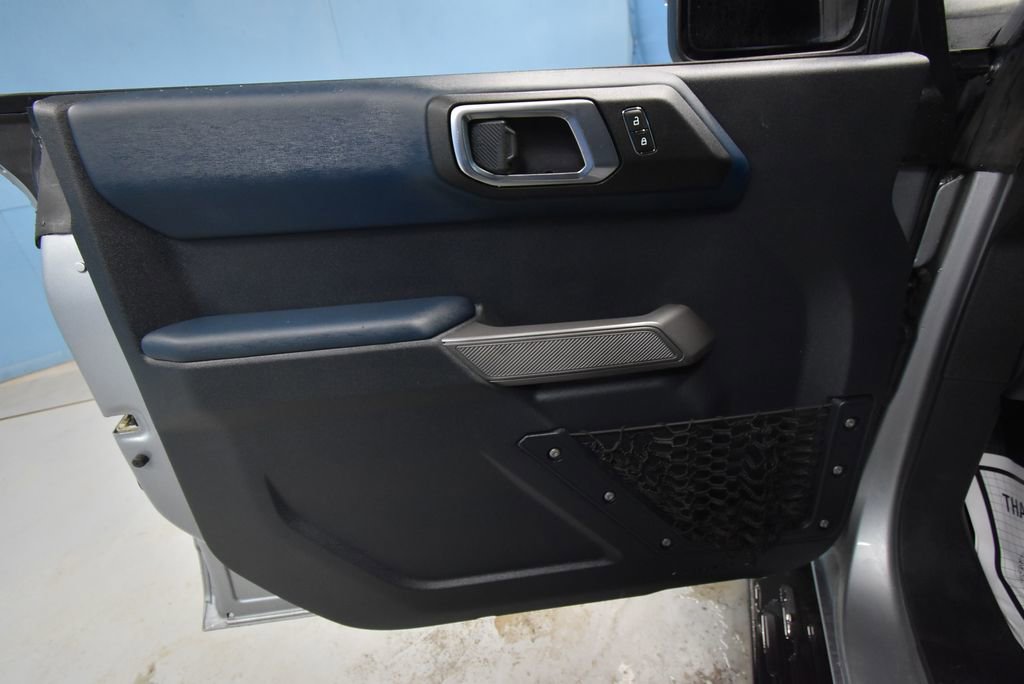 Used 2022 Ford Bronco Outer Banks image 4