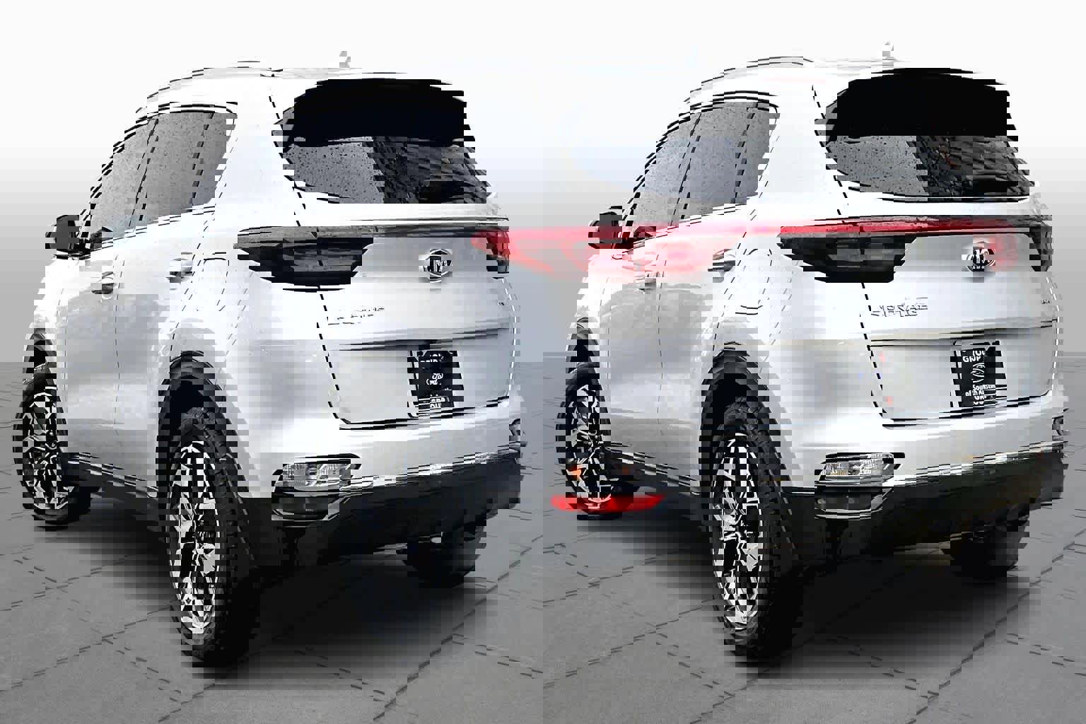 Used 2020 Kia Sportage EX image 24