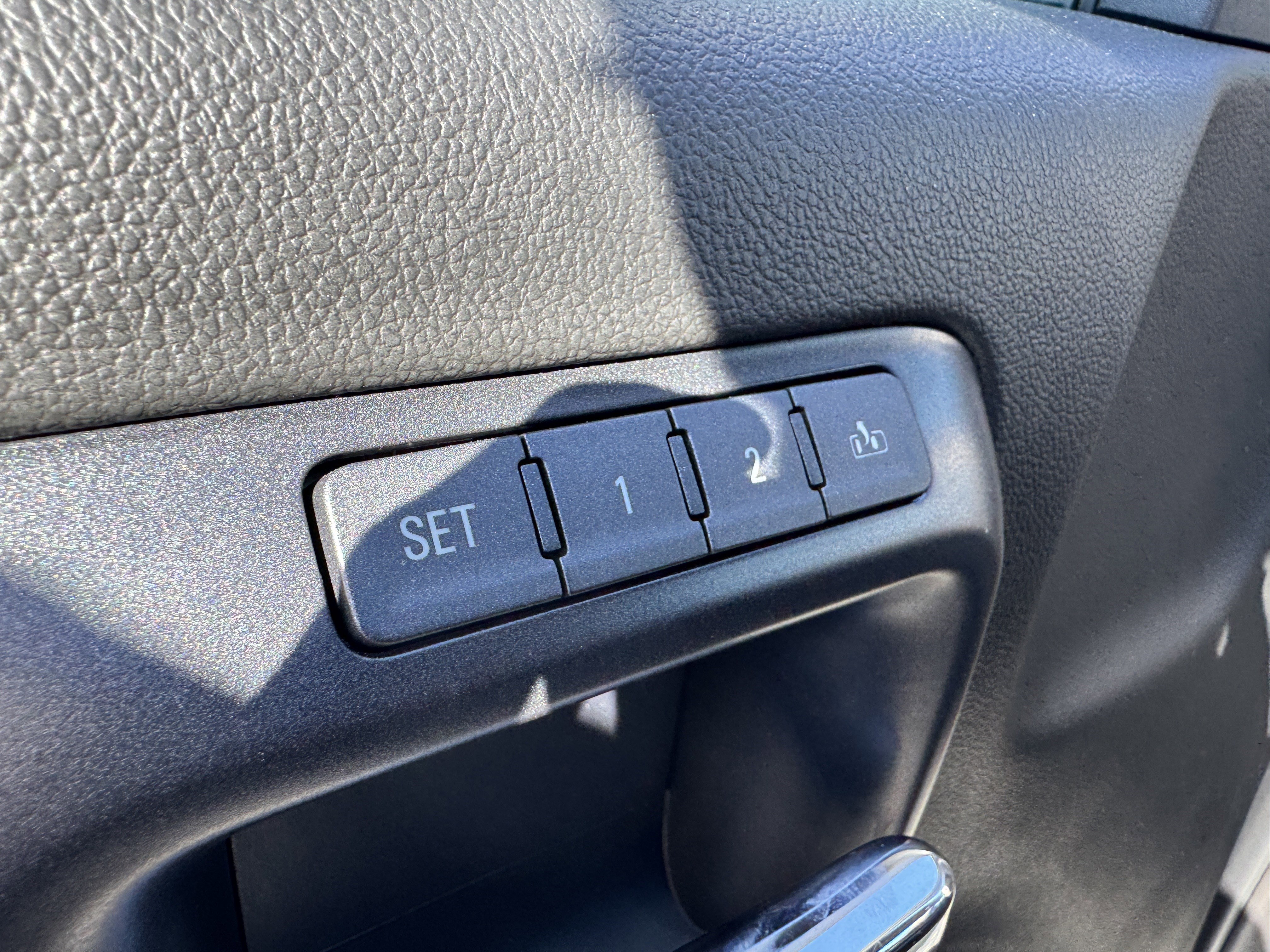 Used 2018 GMC Sierra 1500 Denali w/ Denali Ultimate Package image 10