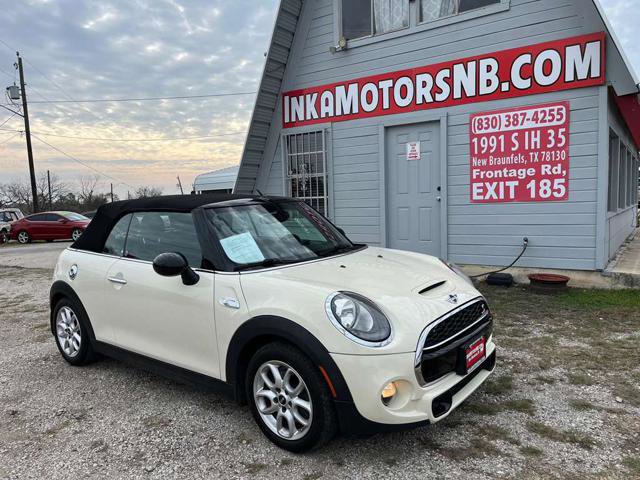 Used 2016 MINI Cooper S image 1