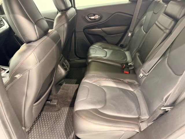 Used 2015 Jeep Cherokee Trailhawk w/ Comfort/Convenience Group image 46