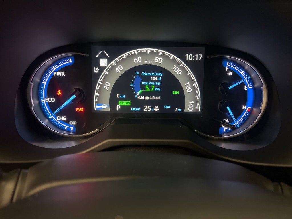 New 2025 Toyota RAV4 SE image 5