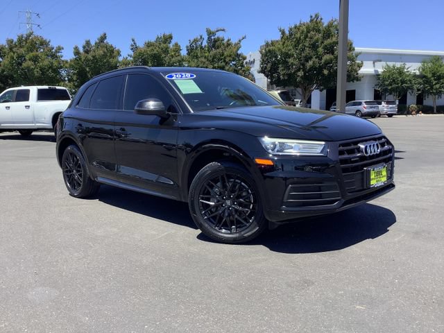 Used 2020 Audi Q5 2.0T Premium w/ Titanium Sport Package AWD/4WD image 2