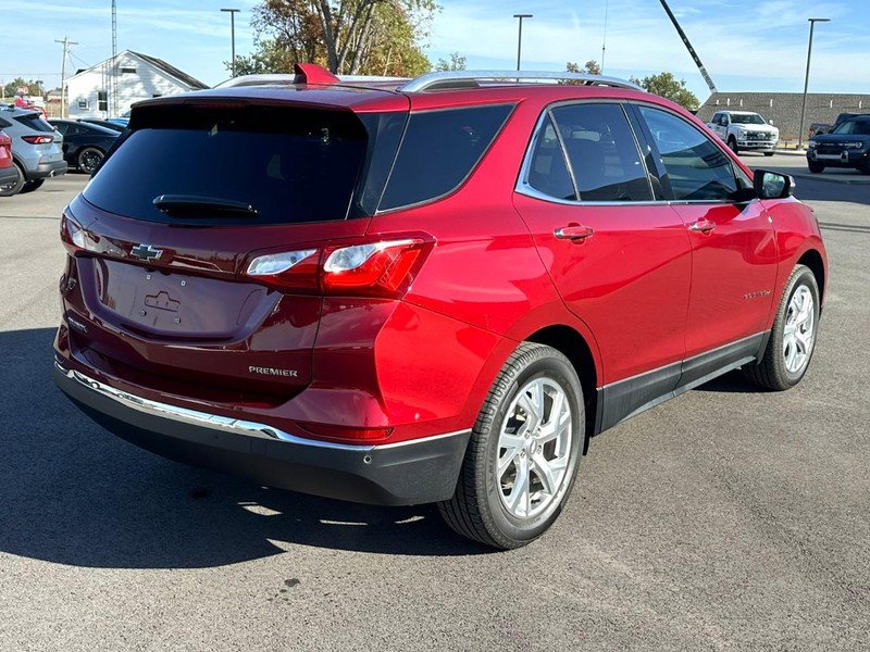 Used 2020 Chevrolet Equinox Premier image 3