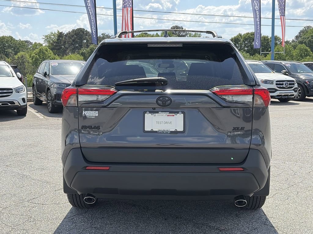 Used 2024 Toyota RAV4 XLE w/ Convenience Package FWD image 5