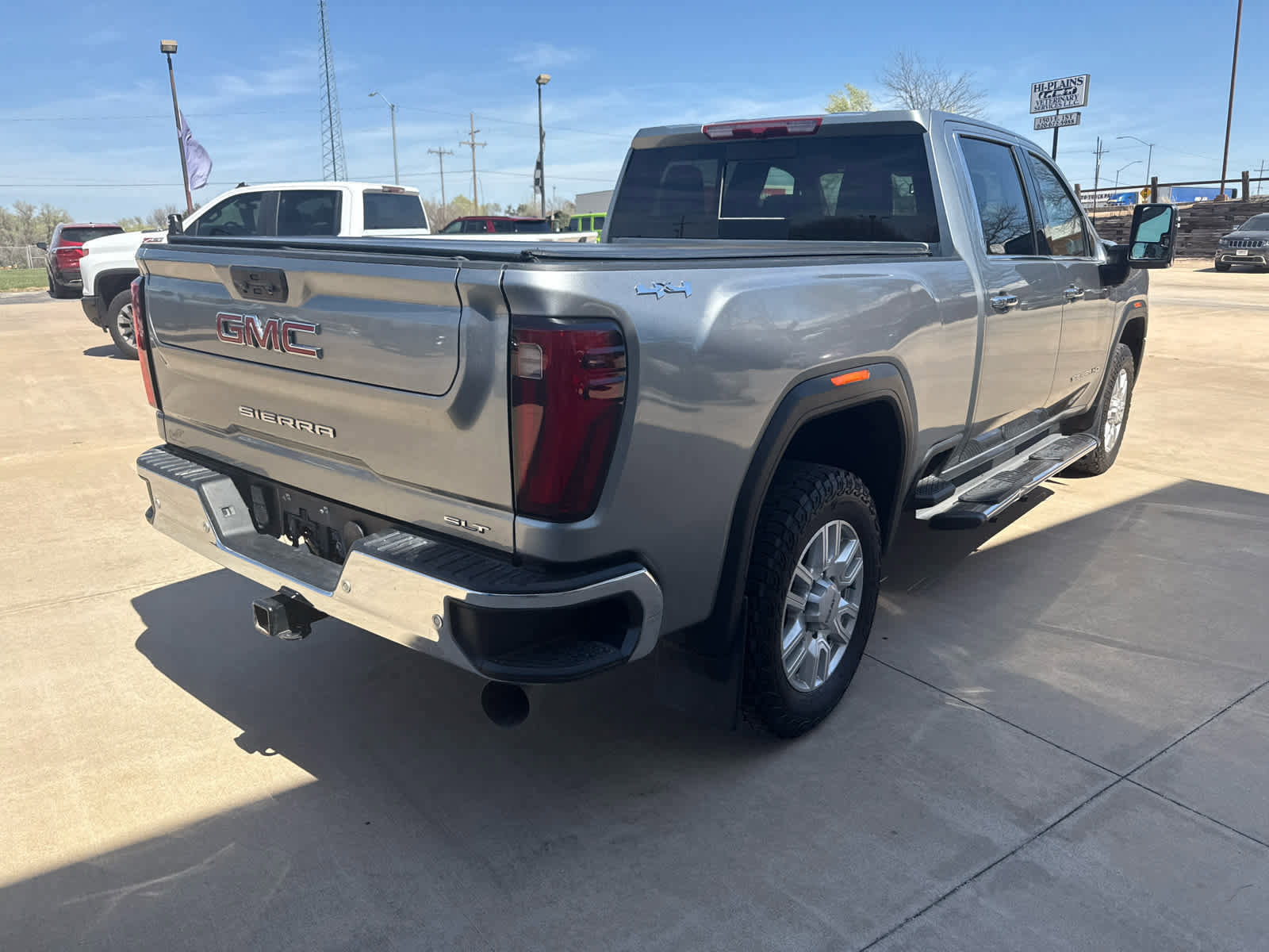 Used 2024 GMC Sierra 2500 SLT w/ SLT Convenience Package image 5
