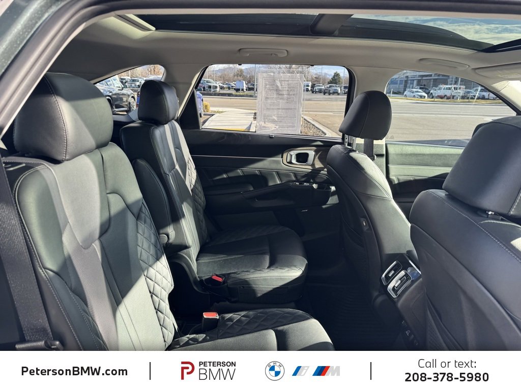 Used 2023 Kia Sorento SX Prestige image 21