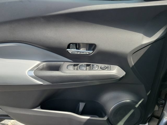 Used 2021 Nissan Kicks SR w/ SR Premium Package FWD image 15