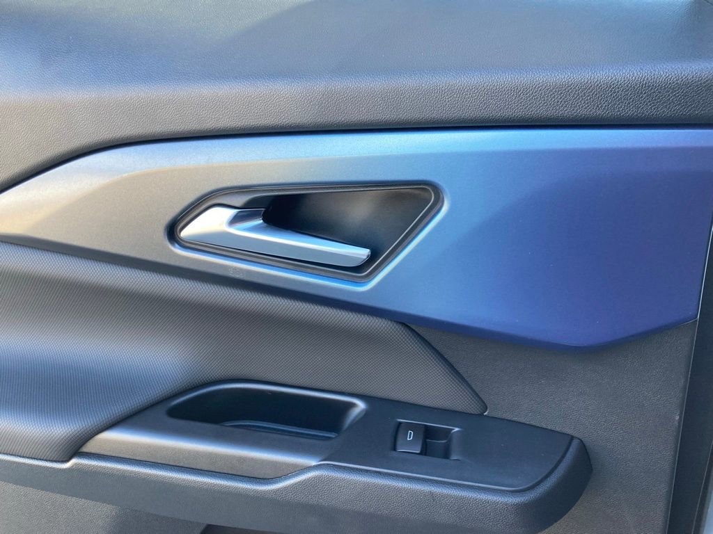 New 2026 Chevrolet Equinox EV LT w/ Convenience Package II image 23