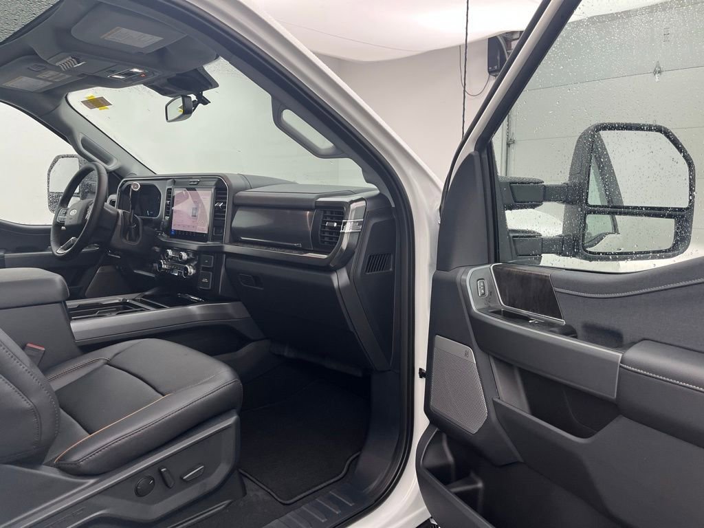 New 2026 Ford F350 Lariat w/ Black Appearance Package image 27