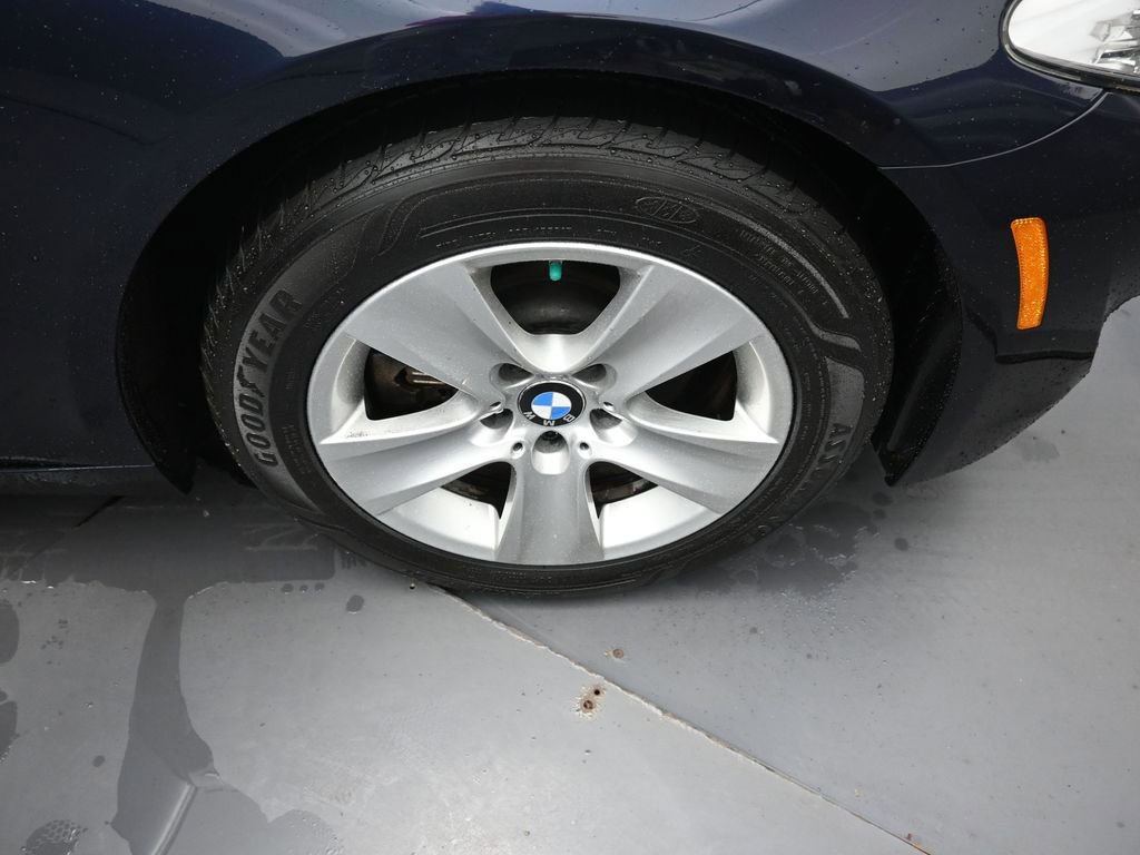 Used 2013 BMW 528i xDrive Sedan image 35