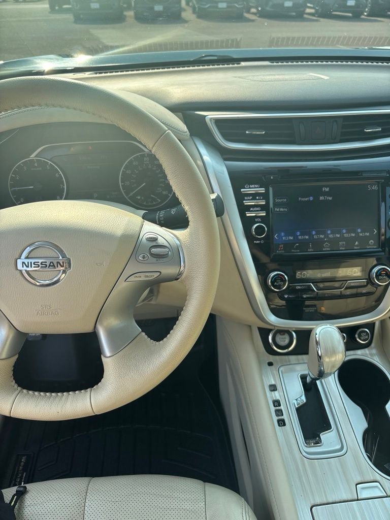 Used 2016 Nissan Murano Platinum w/ Platinum Technology Package FWD image 14