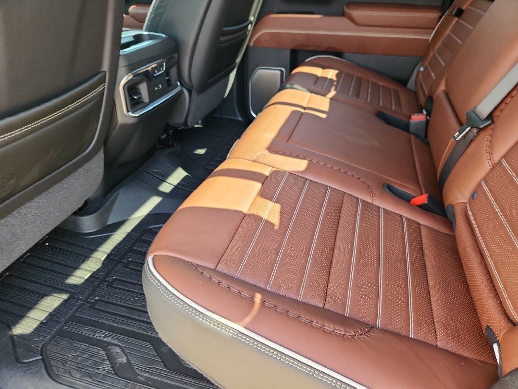New 2026 GMC Sierra 3500 Denali Ultimate AWD/4WD image 9