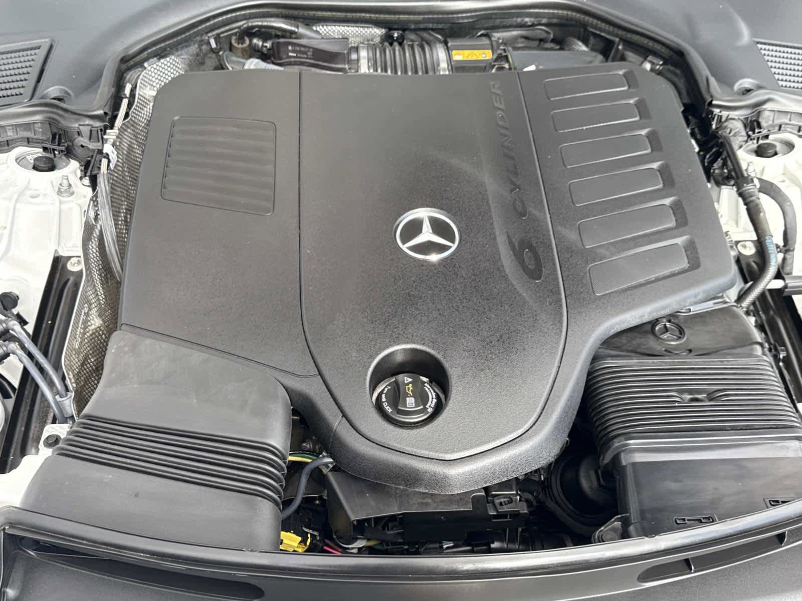 Used 2024 Mercedes-Benz CLE 450 4MATIC Cabriolet image 13