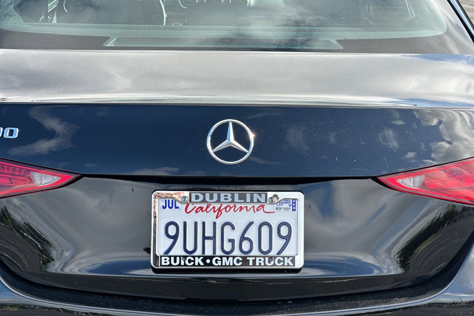 Used 2025 Mercedes-Benz C 300 Sedan image 47