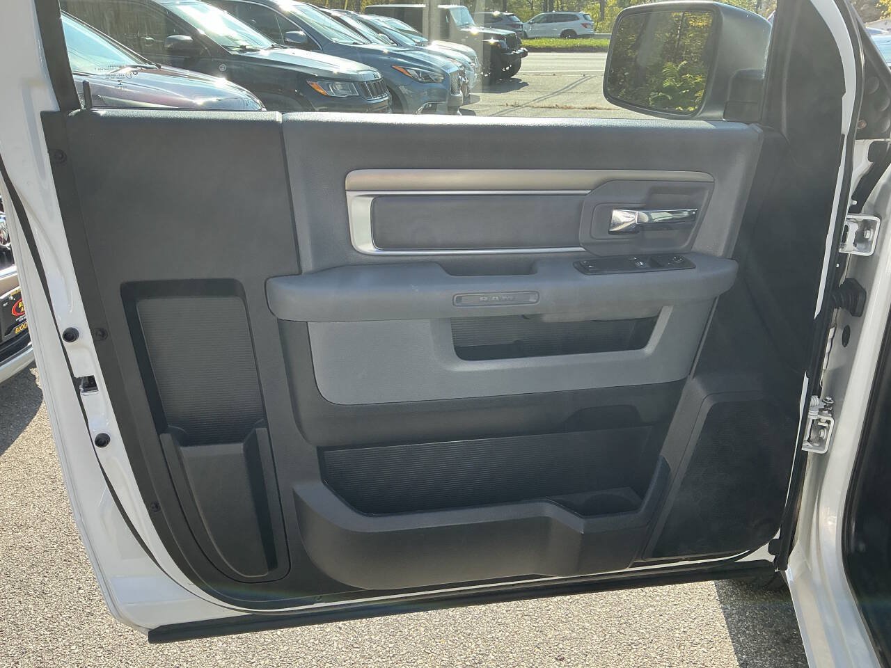 Used 2017 RAM 1500 Tradesman w/ Power & Remote Entry Group RWD image 16