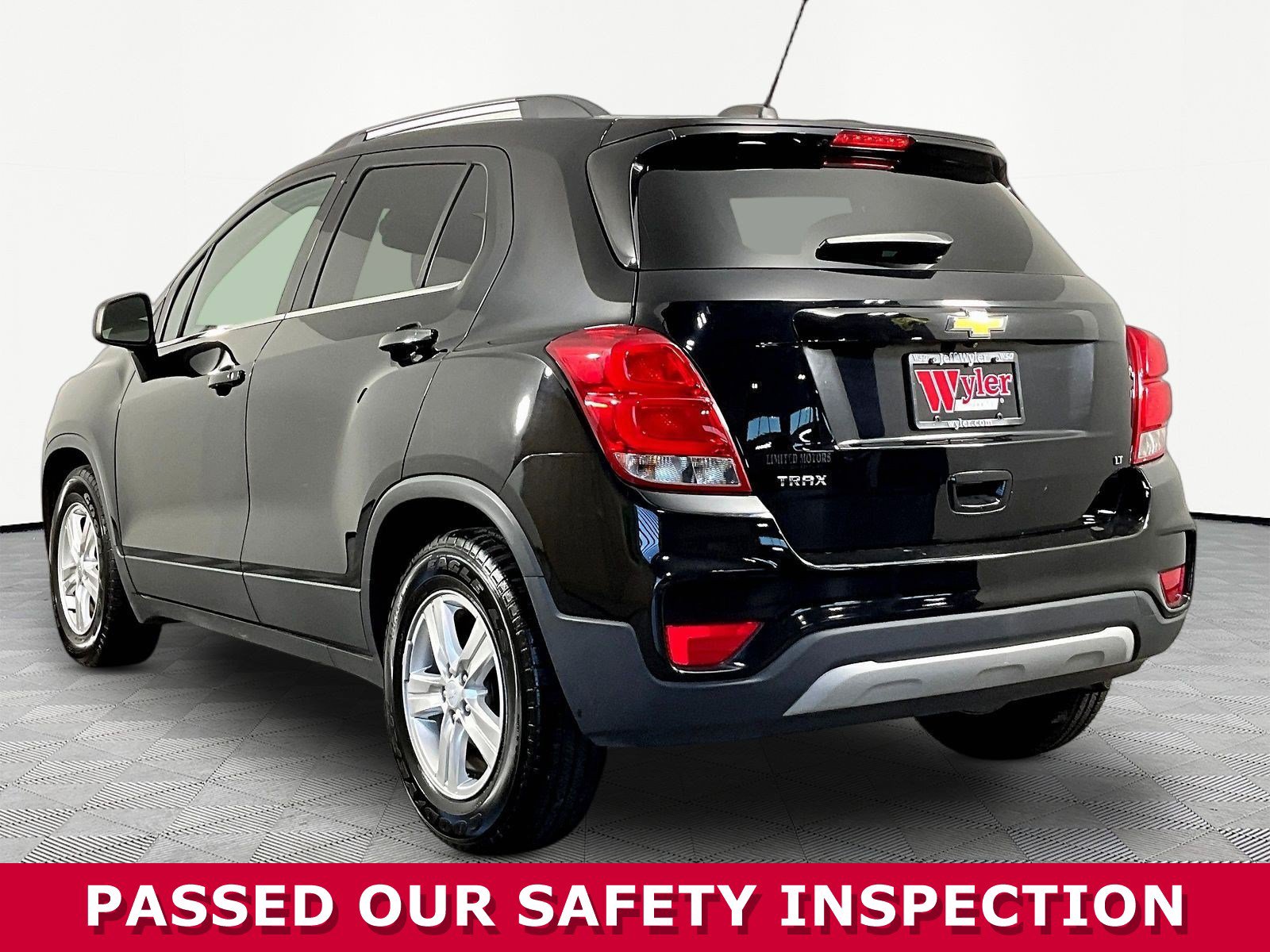 Used 2019 Chevrolet Trax LT FWD image 4