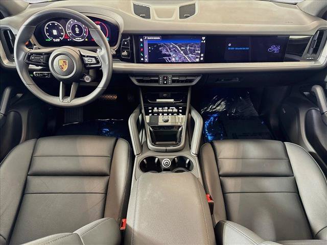Certified 2026 Porsche Cayenne AWD/4WD image 19