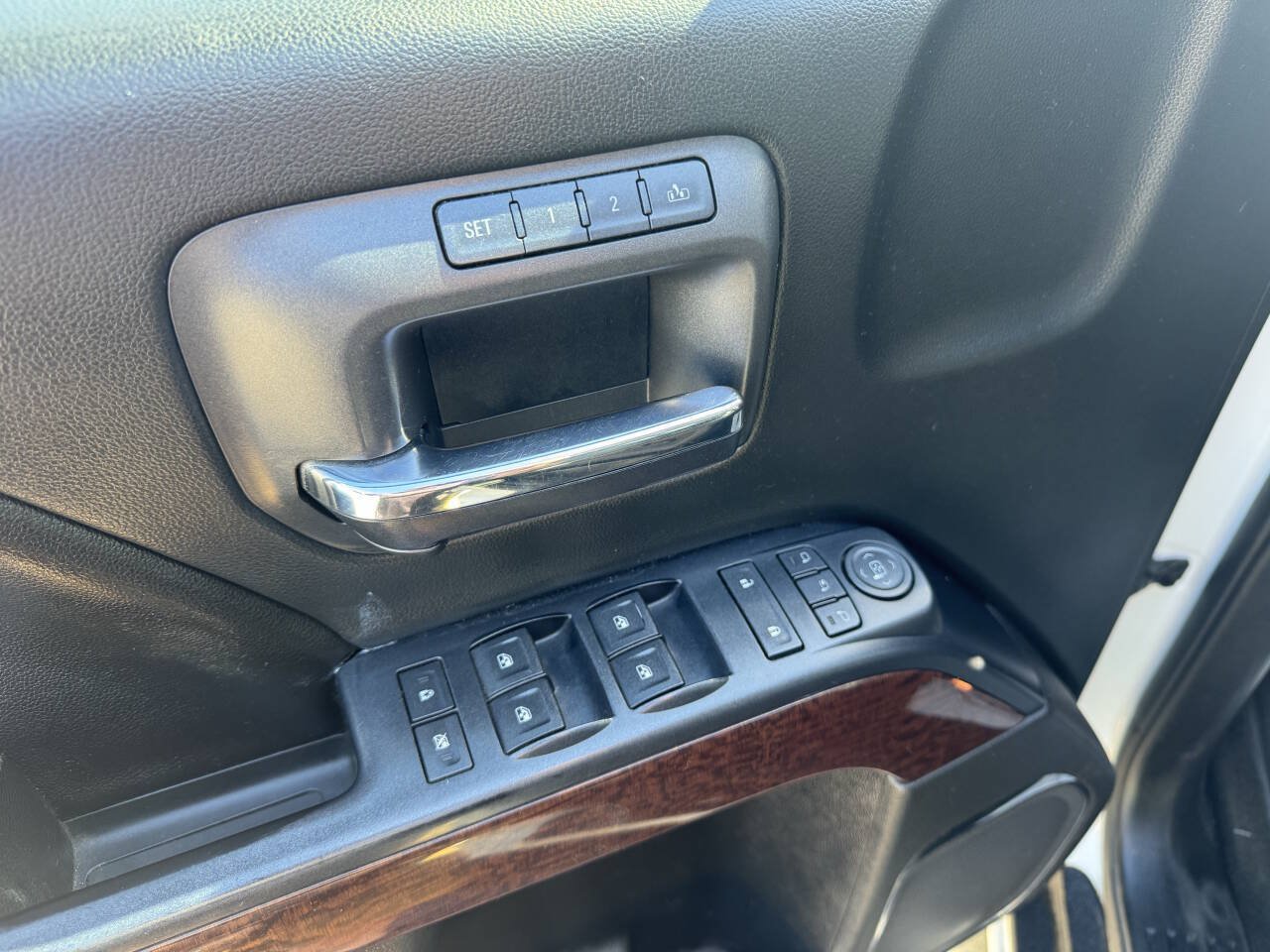 Used 2016 GMC Sierra 3500 SLT AWD/4WD image 11