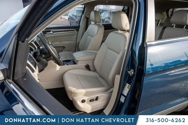 Used 2021 Volkswagen Atlas SE w/ Panoramic Sunroof Package image 4