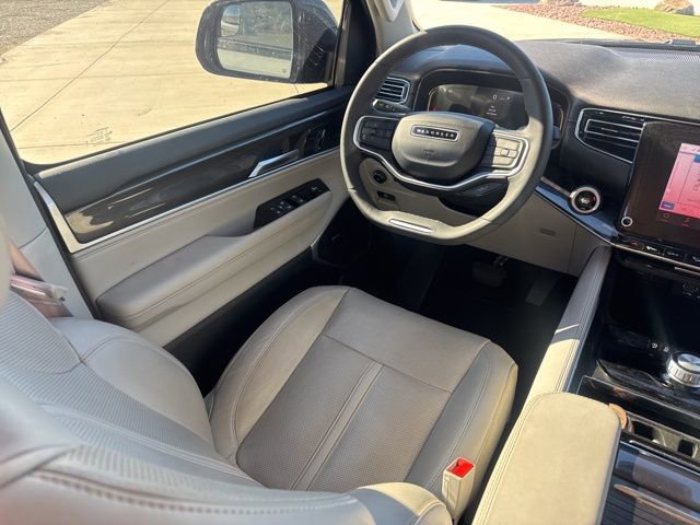 Used 2024 Jeep Wagoneer 2WD w/ Premium Group I image 14
