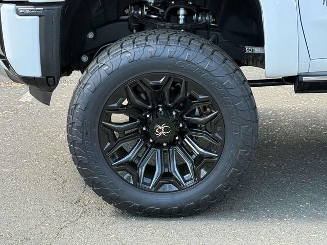 New 2026 GMC Sierra 2500 Denali w/ Denali Reserve Package AWD/4WD image 8