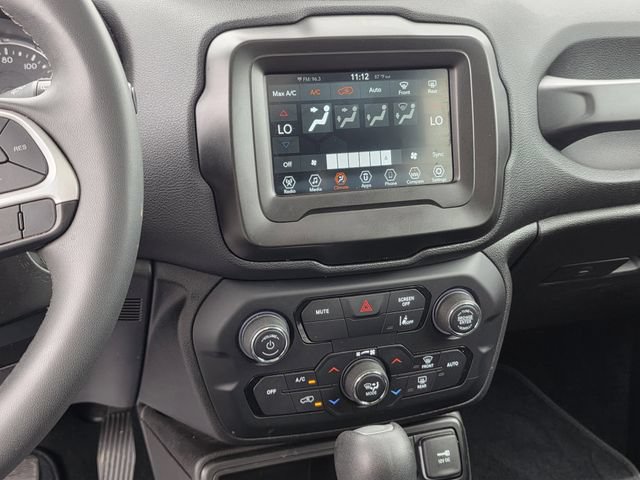 Used 2021 Jeep Renegade Latitude FWD image 10