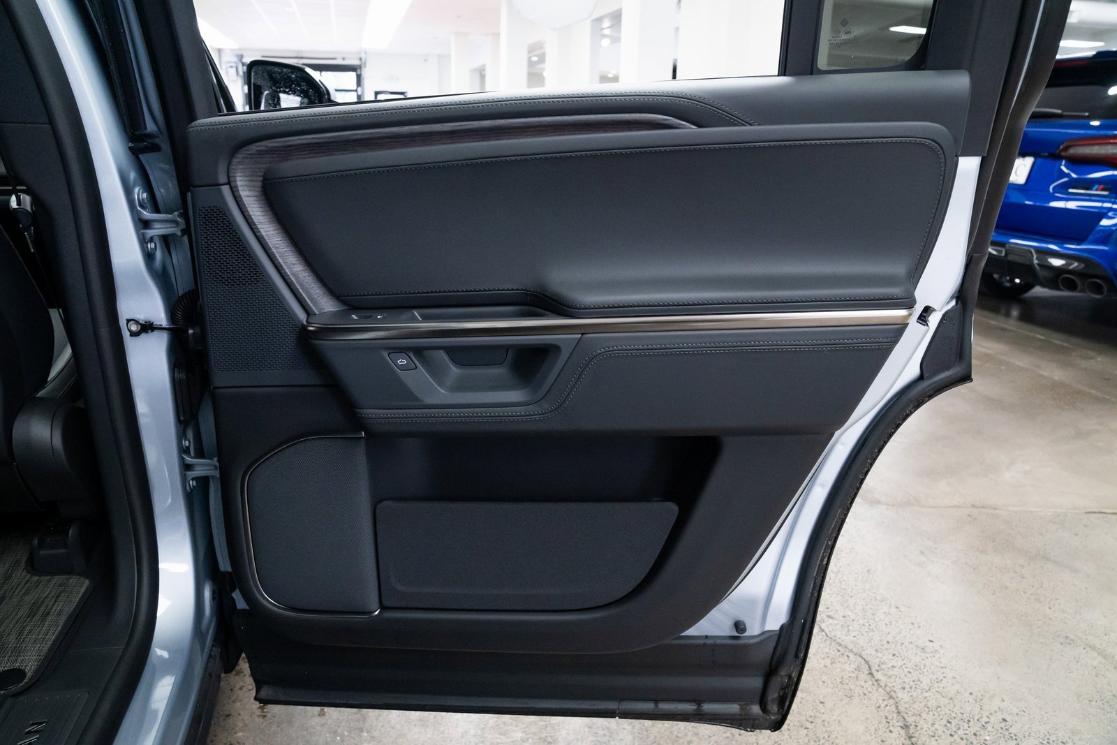 Used 2026 Rivian R1S Adventure image 20