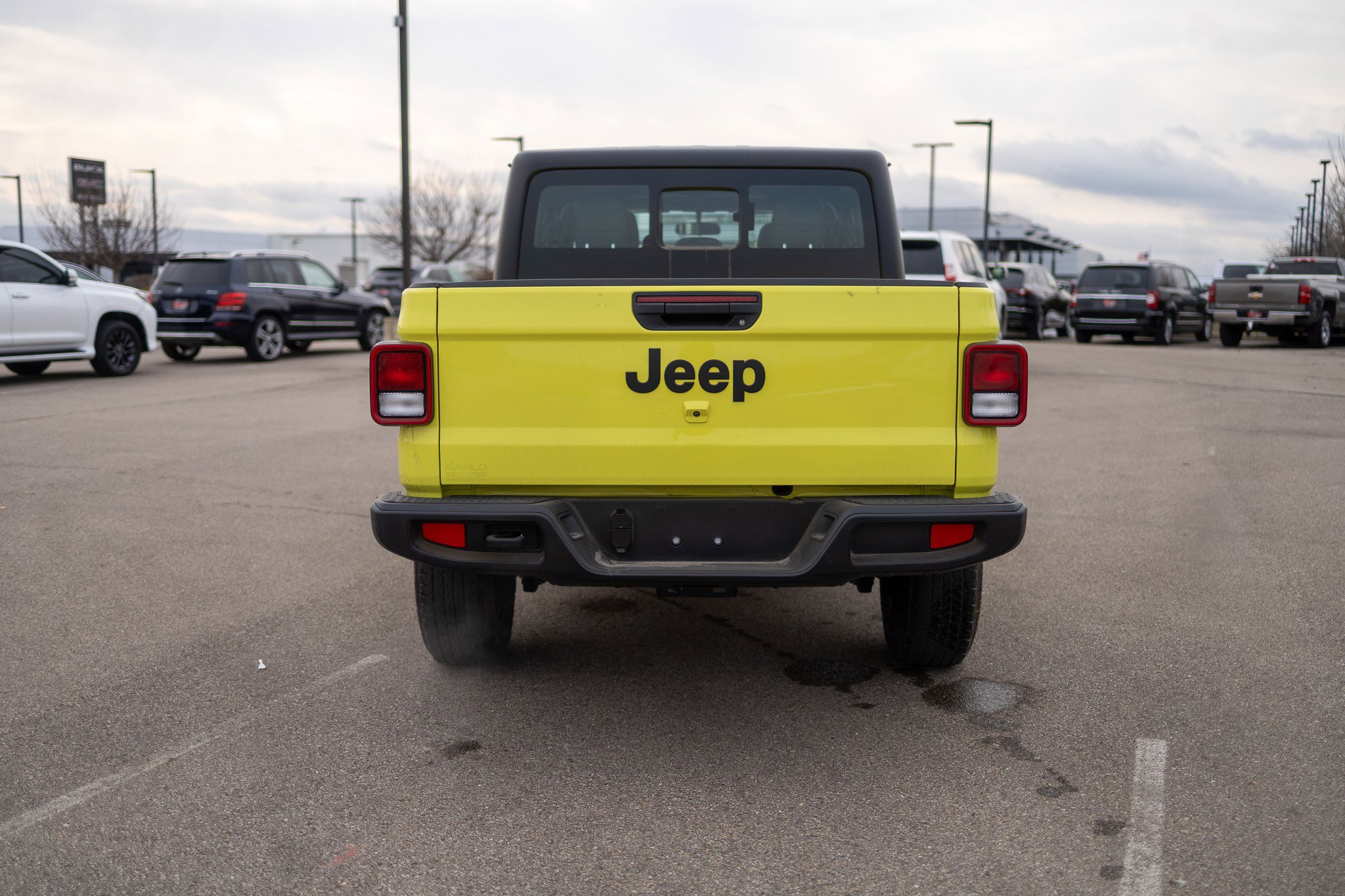 Used 2023 Jeep Gladiator Sport image 19