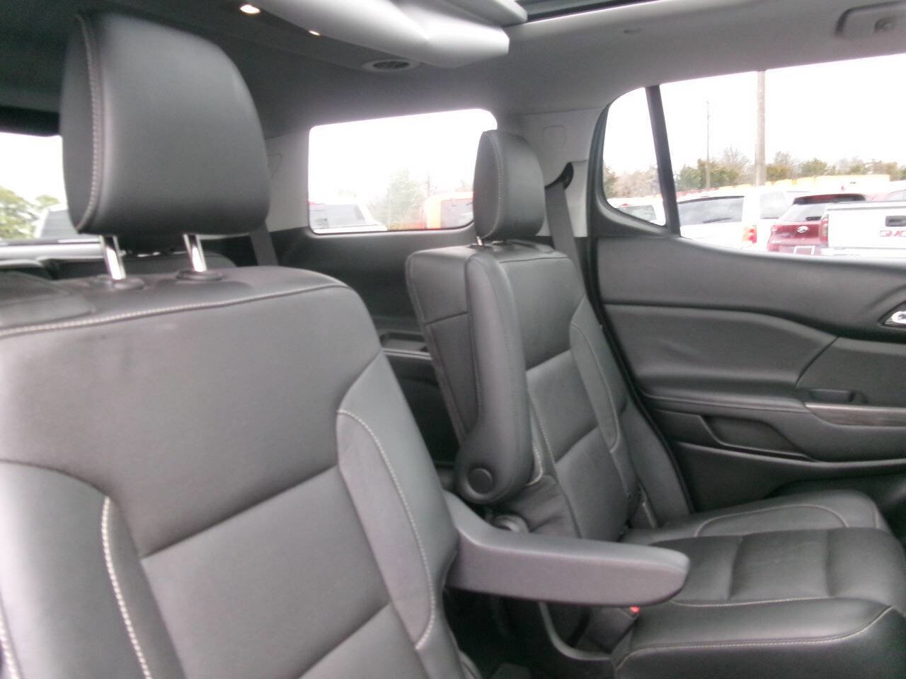 Used 2017 GMC Acadia SLT image 21