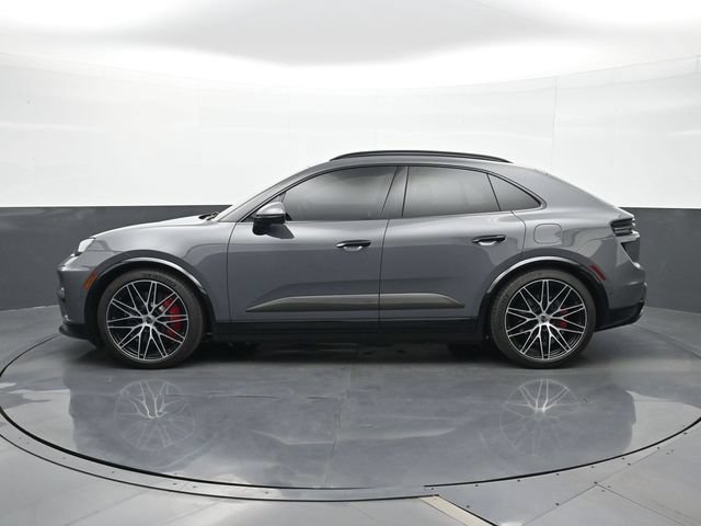 Certified 2025 Porsche Macan Turbo Electric AWD/4WD image 2