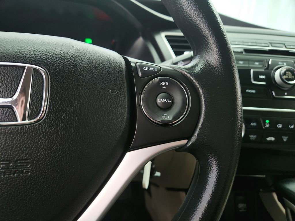 Used 2022 Audi e-tron Premium Plus image 48