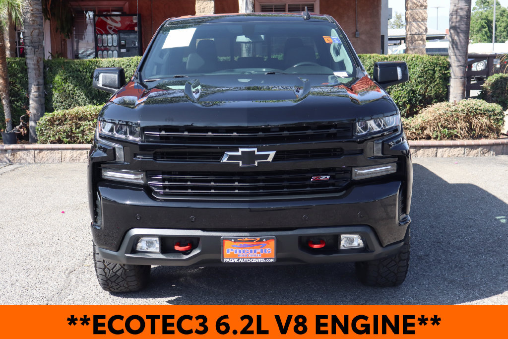 Used 2020 Chevrolet Silverado 1500 LT Trail Boss w/ Midnight Edition AWD/4WD image 3