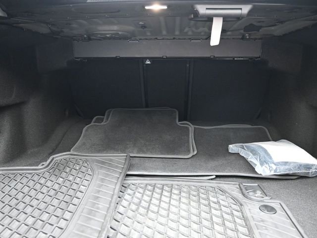 Used 2018 Mercedes-Benz E 300 E 300 image 27