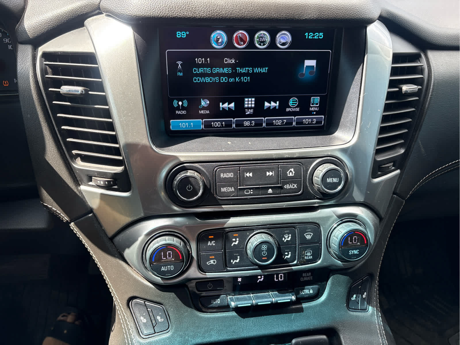 Used 2020 Chevrolet Tahoe LT RWD image 16