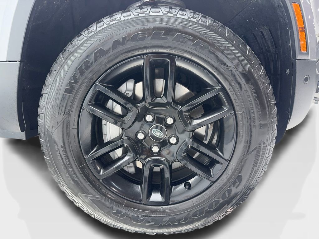 Used 2023 Land Rover Defender 110 SE image 53