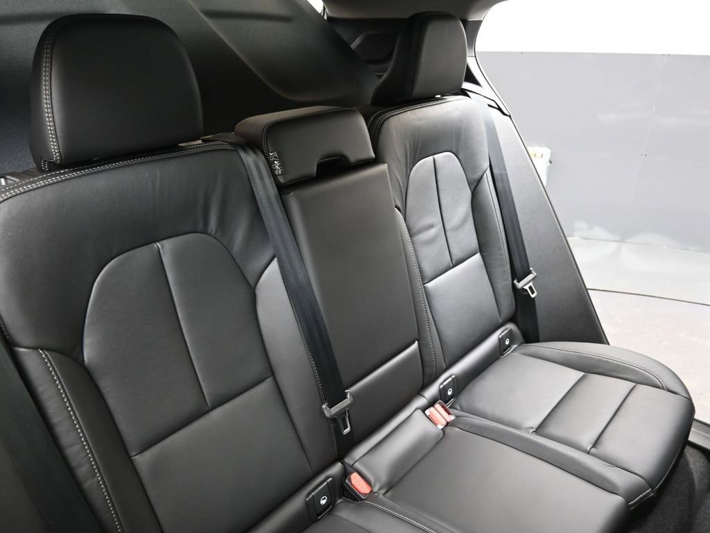 New 2026 Volvo XC40 B5 Ultra w/ Protection Package Premier image 16