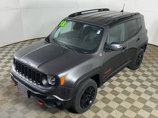 Used 2018 Jeep Renegade Trailhawk image 9