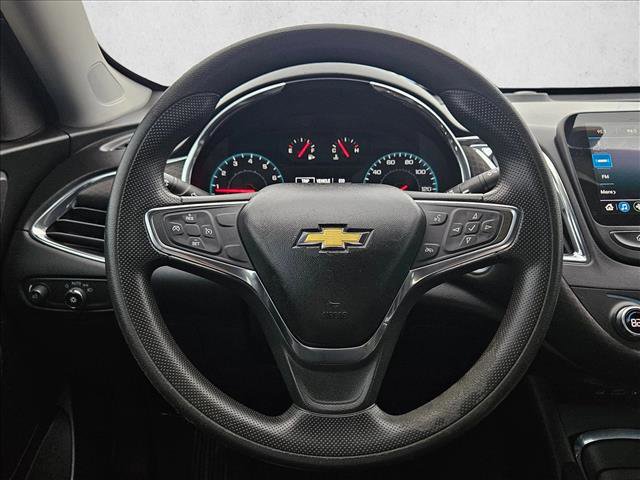 Used 2019 Chevrolet Malibu LT w/ Driver Confidence Package image 11