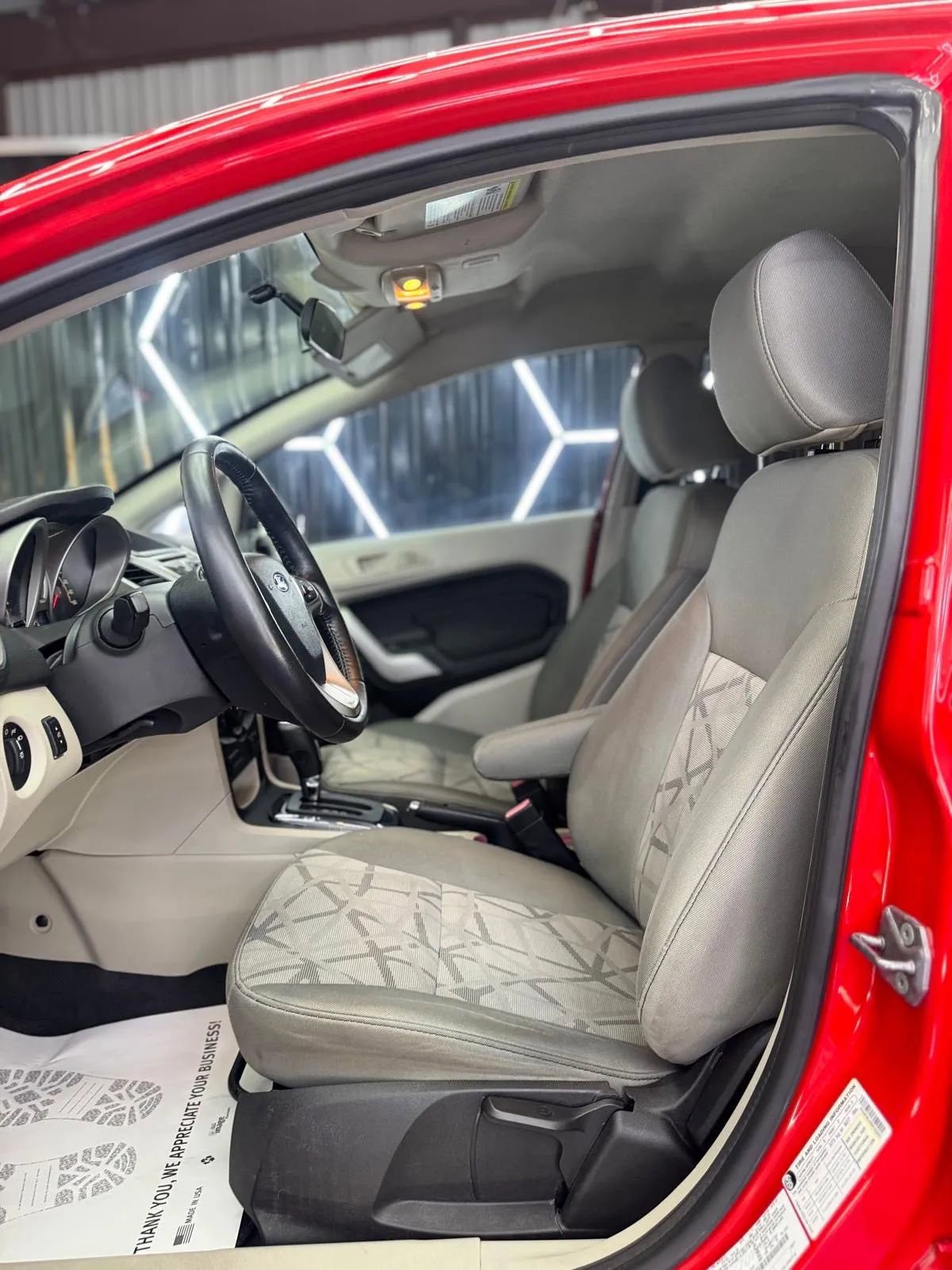 Used 2013 Ford Fiesta SE image 28