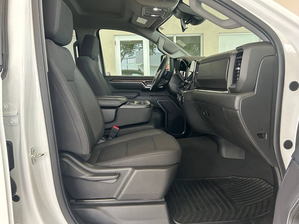 Used 2026 Chevrolet Silverado 2500 LT AWD/4WD image 28