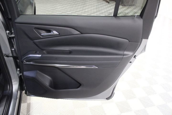 Certified 2024 Chevrolet Traverse LS image 27