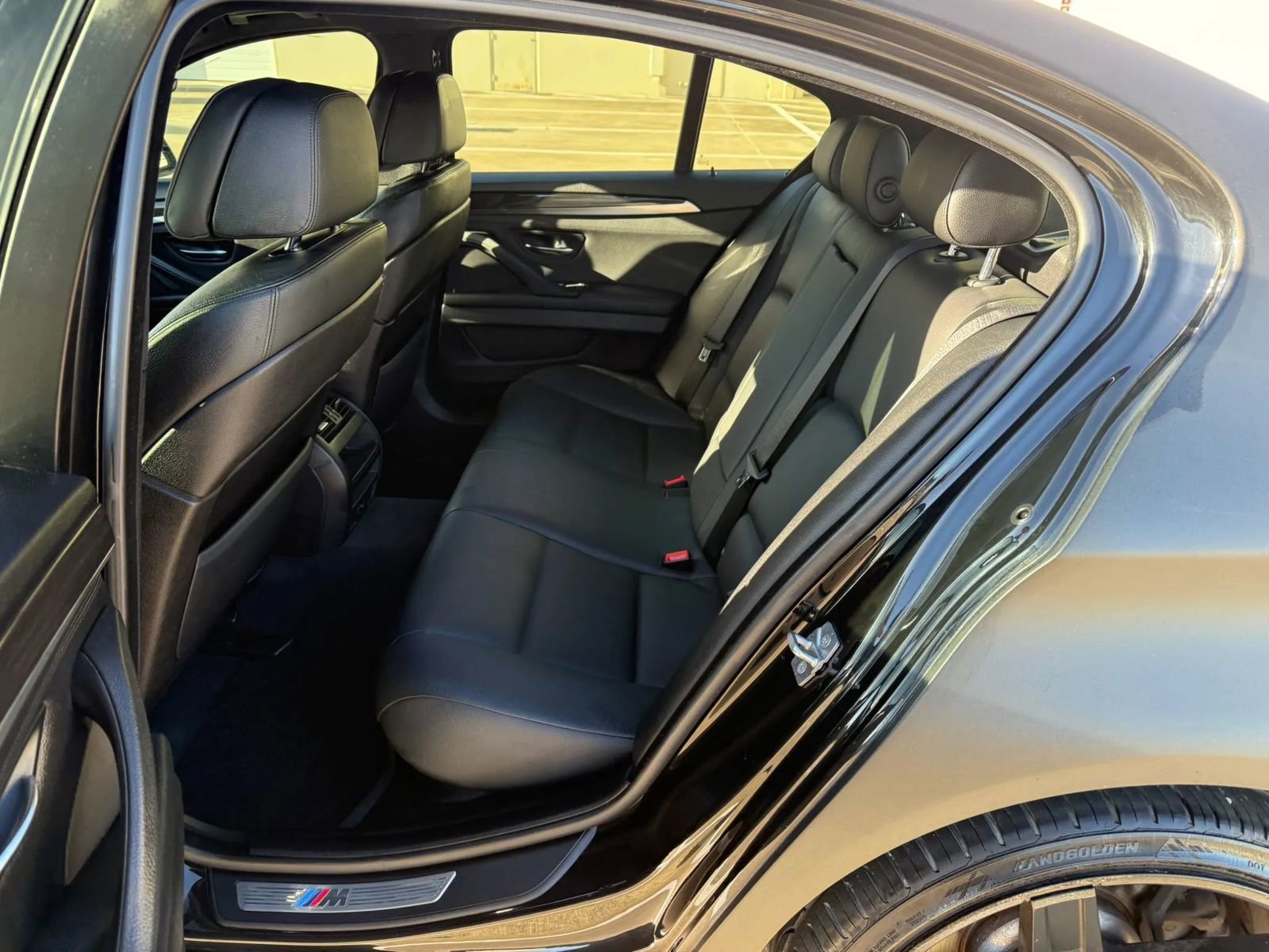 Used 2012 BMW 550i Sedan image 16