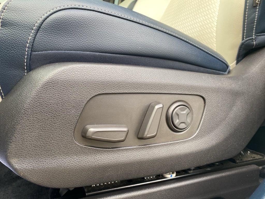 Used 2025 Kia Carnival SX Prestige FWD image 29